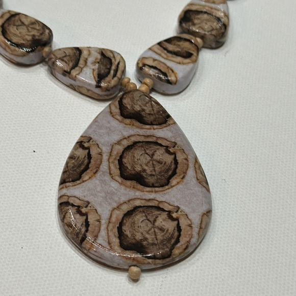 NWT DECOUTURE Birch Pendant Statement Necklace - Picture 4 of 6